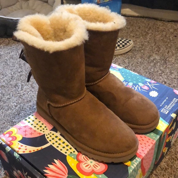 Uggs - Picture 1 of 6